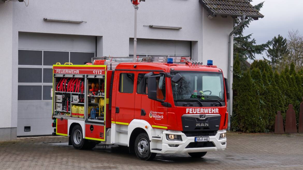 Feuerwehrfest mit Fahrzeugübergabe im Höringhausen