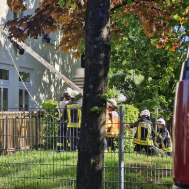 Unterstützung Rettungsdienst, Personenrettung aus 1.OG