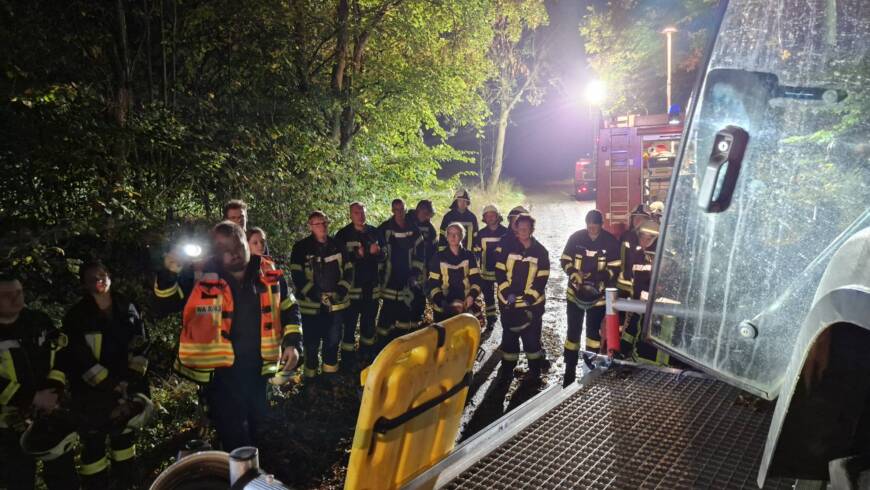 Verkehrsunfall mit 4 Eingeschlossenen – Übung der FF Sachsenhausen und Waldeck