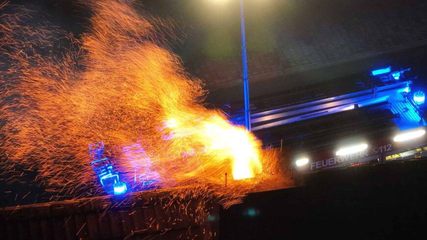 Kaminbrand, Funkenflug aus Schornstein