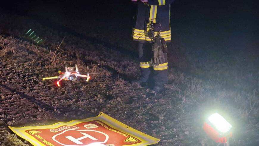 Drohne wird benötigt für Verkehrsunfall, e-Call ohne Sprechkontakt