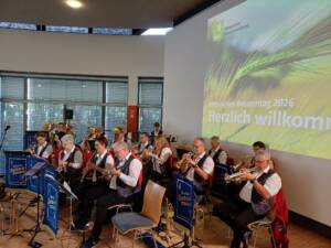 Musikzug spielt beim Bauernverband