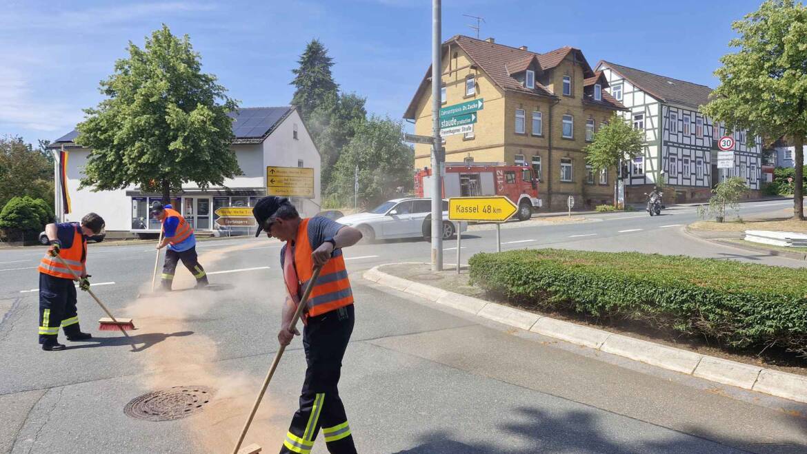 Ölspur im Kreuzungbereich